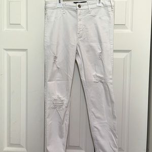 Hollister, Size 11R, Distressed High-Rise Cropped Jeans